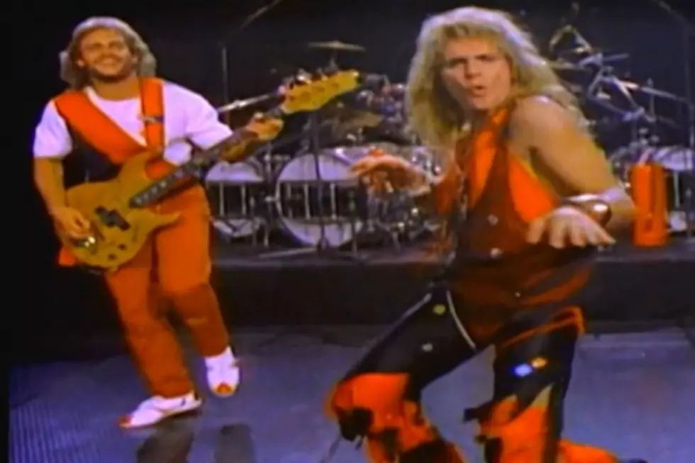 Michael Anthony Still Has Painful Memories of David Lee Roth’s Butt