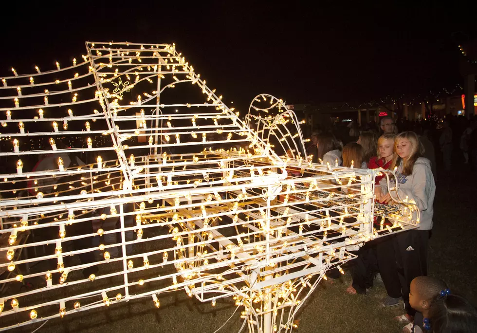 Watch Graceland Christmas Lighting Ceremony Live